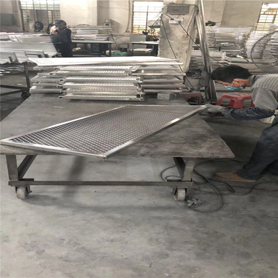 600x1200 Aluminium Mesh Fence Panels ISO9001 0.5mm-8mm Dilas