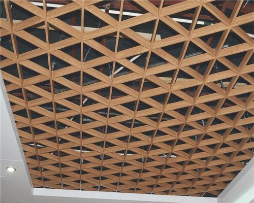 Lantai langit-langit logam sel terbuka segitiga Lantai langit-langit grille logam aluminium
