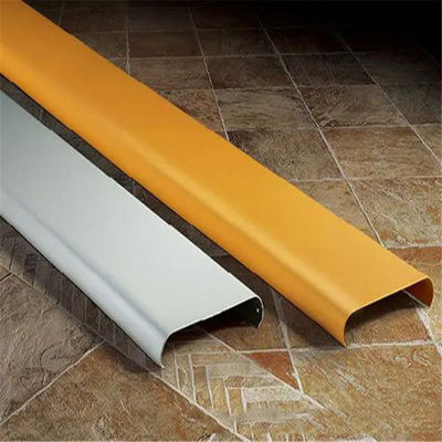 Linear U Strip Plafon Aluminium Strip 85mm Lebar Panel Strip Warna Perak
