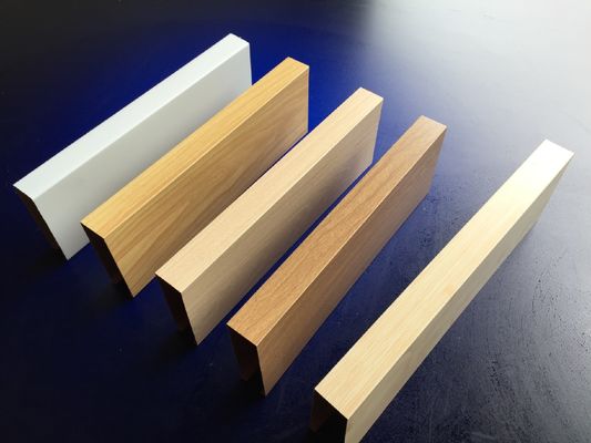 Modern 250x250mm Grid Ceiling Tebal 0.9mm Dengan Desain Tepi Persegi
