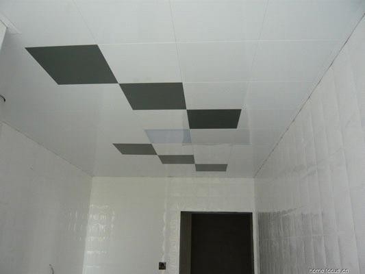 Klip 600x600mm Di Plafon Dengan Ketebalan 30mm Miring Dan Tepi Persegi