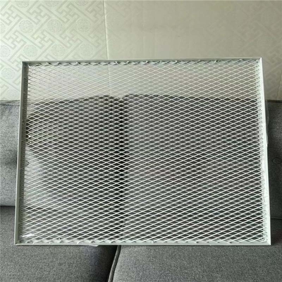 600 * 600 Aluminium Ceiling Panel Berbaring Pada Sistem Plafon Mesh yang Diperluas