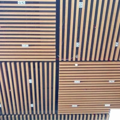185x3000mm U Strip Aluminium Metal Ceiling Warna Ringan Dapat Disesuaikan