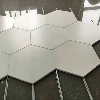 Metro Station Aluminium Hexagonal Clip-In Ceiling Tebal 0,7mm Mudah Dibongkar