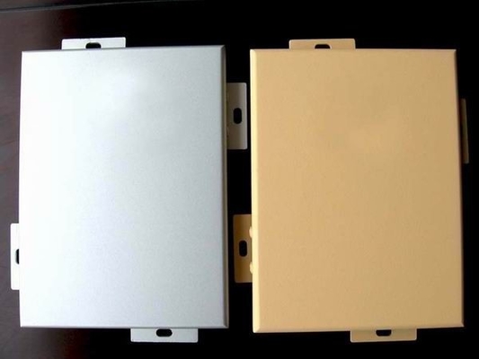 Kait Aluminium Kekerasan Tinggi Di Langit-Langit 1500 * 4000 * 25mm Untuk Stasiun Metro