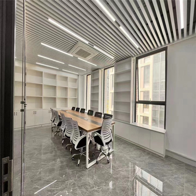 Dekoratif Linear Pipa Aluminium Baffle Ceiling Tiles U Shaped Suspended