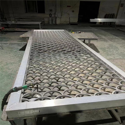 Panel Layar Privasi Potong Laser Logam Aluminium Ketebalan 8mm Disesuaikan