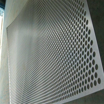 Panel Aluminium Berlubang 1600x6000mm Untuk Tahan Asam Stasiun Metro
