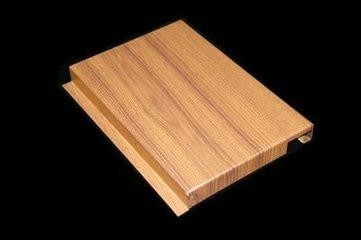 1500 * 4000mm Hook On veneer Aluminium Metal Ceiling Untuk Stasiun Metro