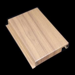 1500 * 4000mm Hook On veneer Aluminium Metal Ceiling Untuk Stasiun Metro