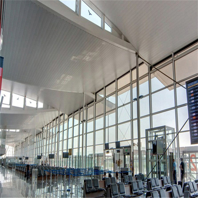 Wind Proof S Strip Aluminium Metal Ceiling Untuk Terminal Bandara
