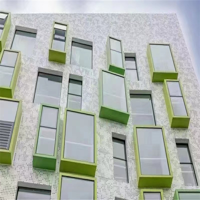 2.0mm Ketebalan Panel Aluminium Eksterior Fasad Panel Cladding Logam Berlubang