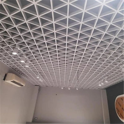 Plafon Plafon Logam Aluminium Bandara 100 * 100 * 100 Plafon Sel Terbuka Segitiga