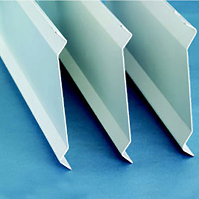 Plafon Layar Aluminium B Tahan Api 200x3000mm Untuk Dekorasi Dinding Eksterior