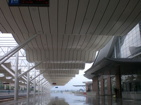 Plafon Strip Aluminium C Tahan Api Untuk Dekorasi pusat perbelanjaan