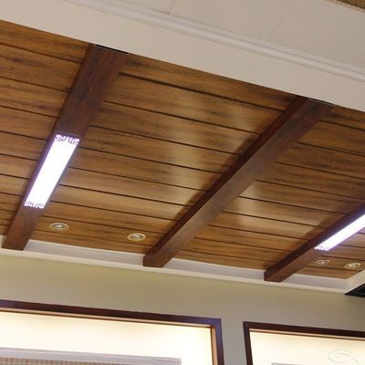 Plafon H-Strip Aluminium 300x3000mm Untuk Dekorasi Dinding Pusat Konvensi